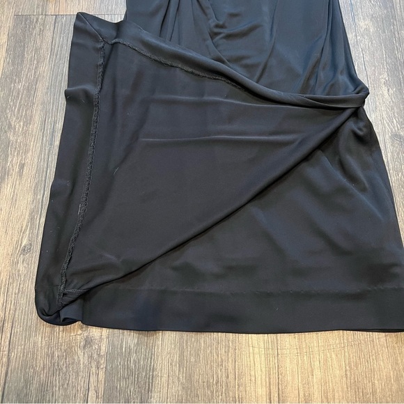 NWT BeBe Vibrant Asymmetrical Draped Dd black Dress. V neckline Size XXS - Picture 14 of 16